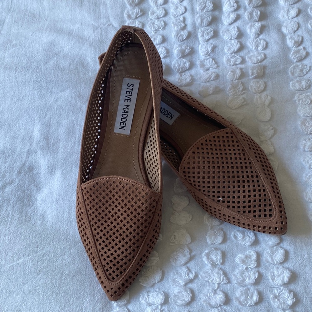 Steve Madden Cutout flats